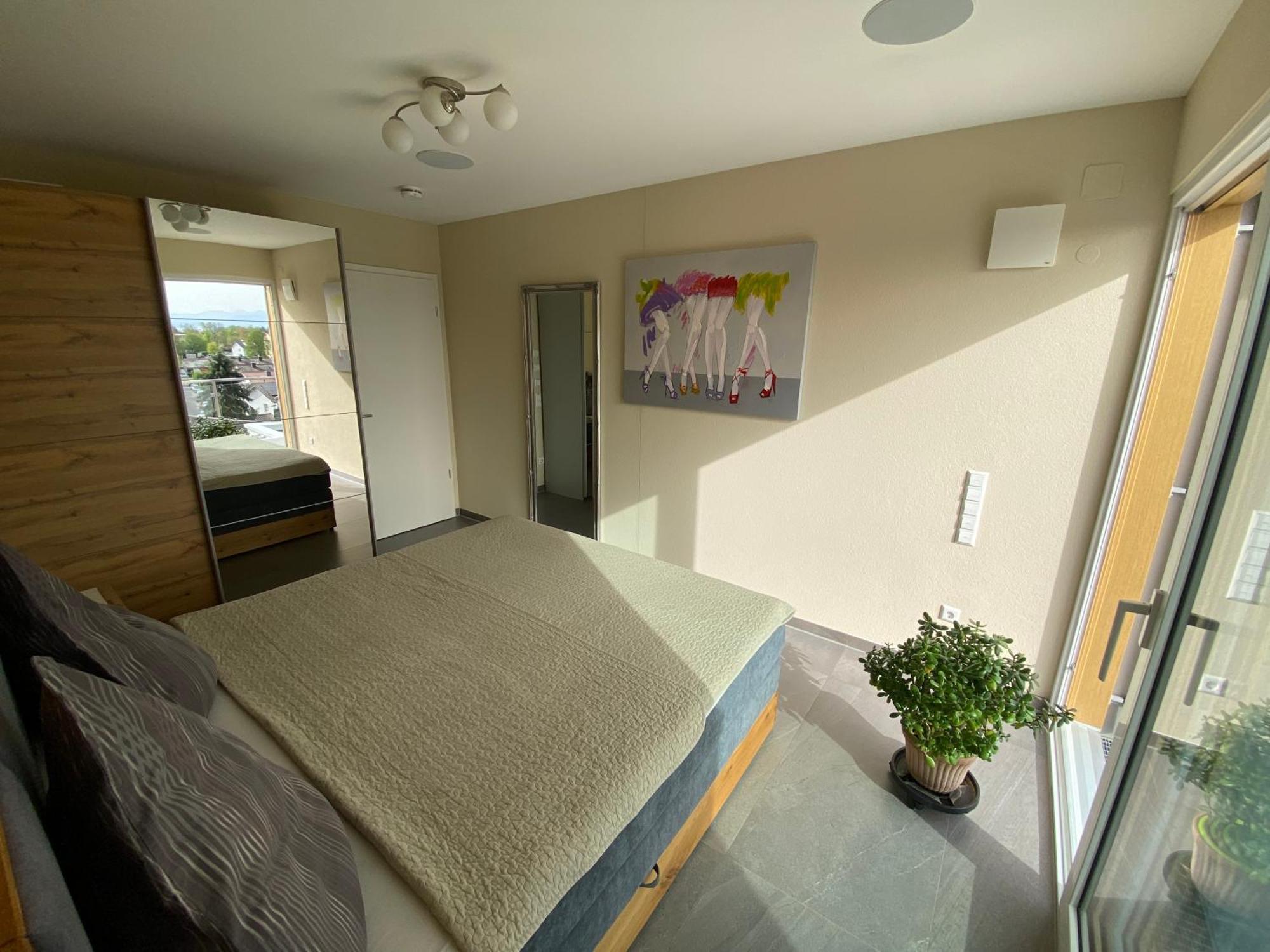 Penthouse Apartment Mit Alpenblick ฟรีดริชส์ฮาเฟน ภายนอก รูปภาพ