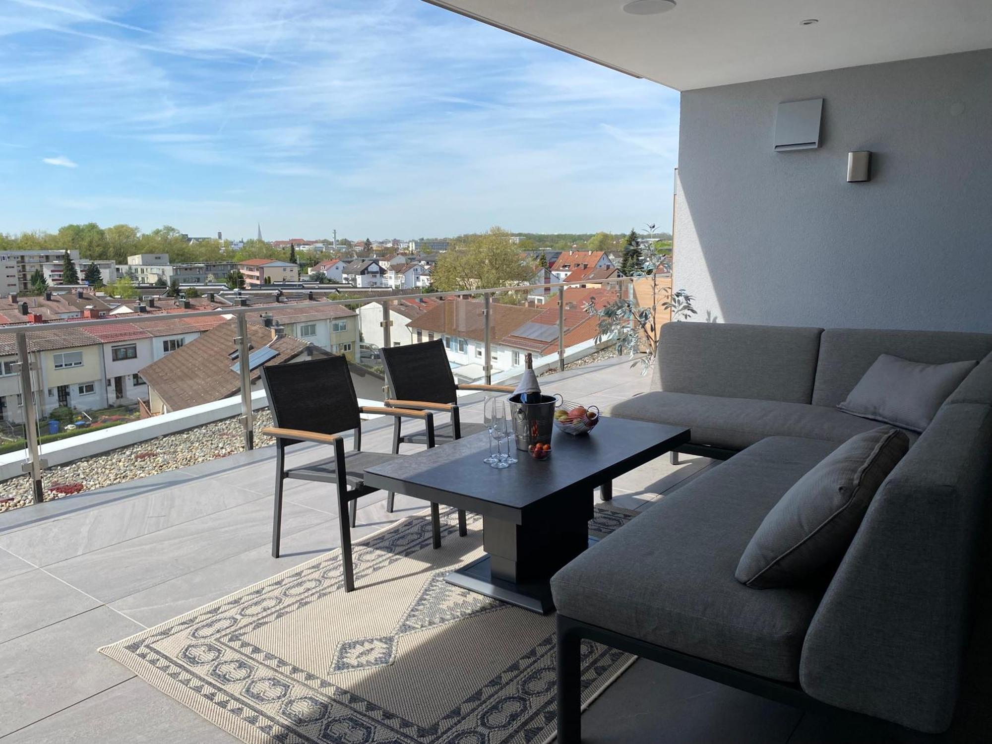 Penthouse Apartment Mit Alpenblick ฟรีดริชส์ฮาเฟน ภายนอก รูปภาพ